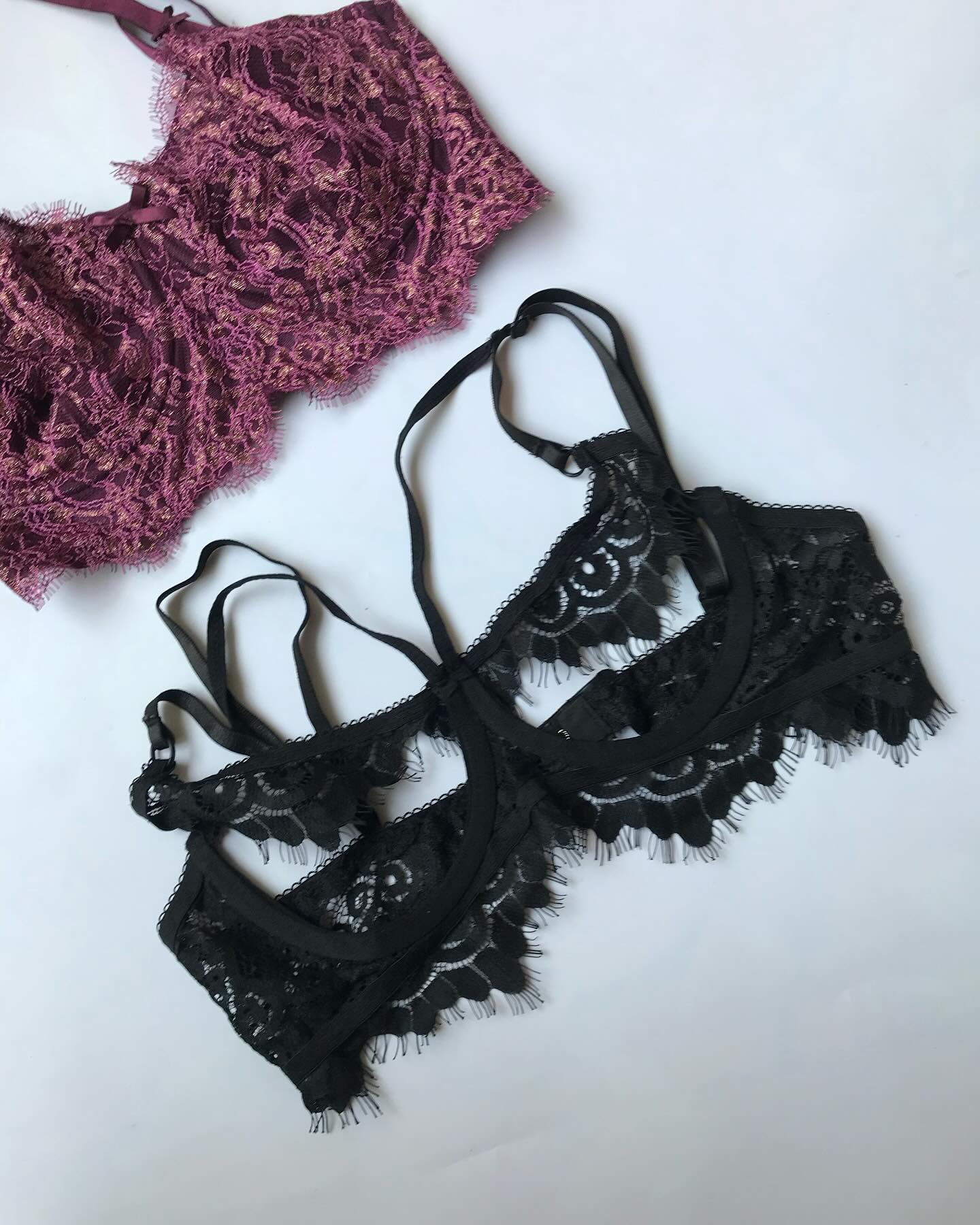 VS Wine & Black Bra